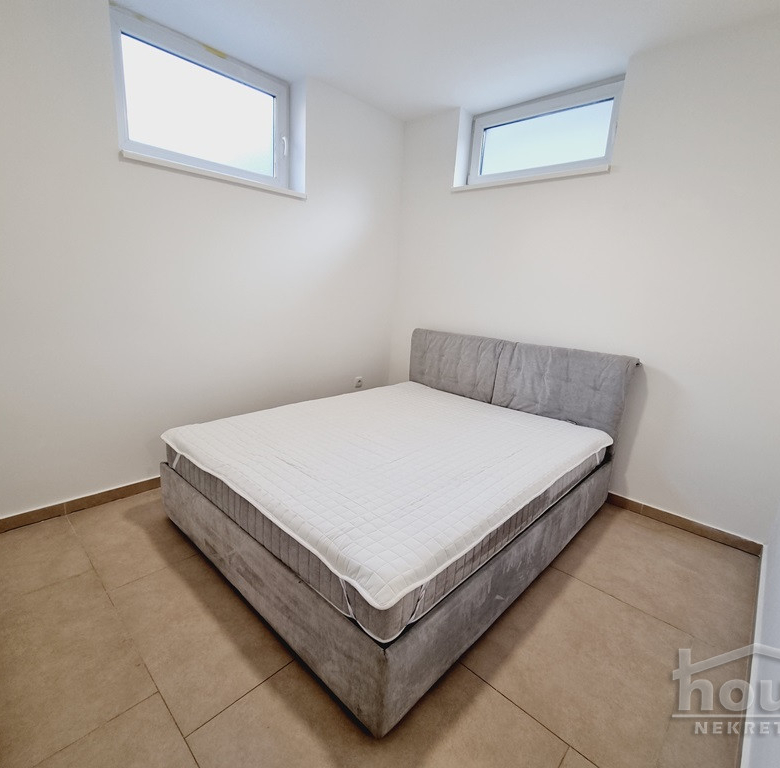 Stan Prodaja Novi Sad  70 m2