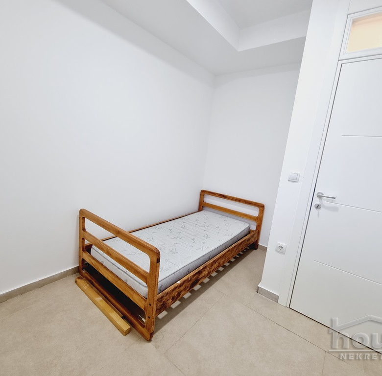 Stan Prodaja Novi Sad  70 m2