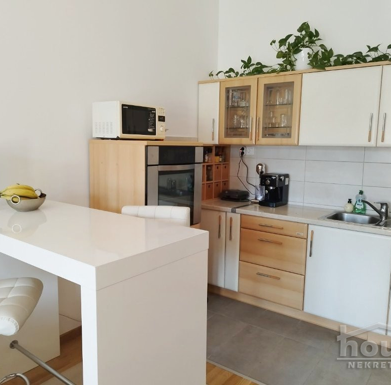 Stan Prodaja Novi Sad  71 m2