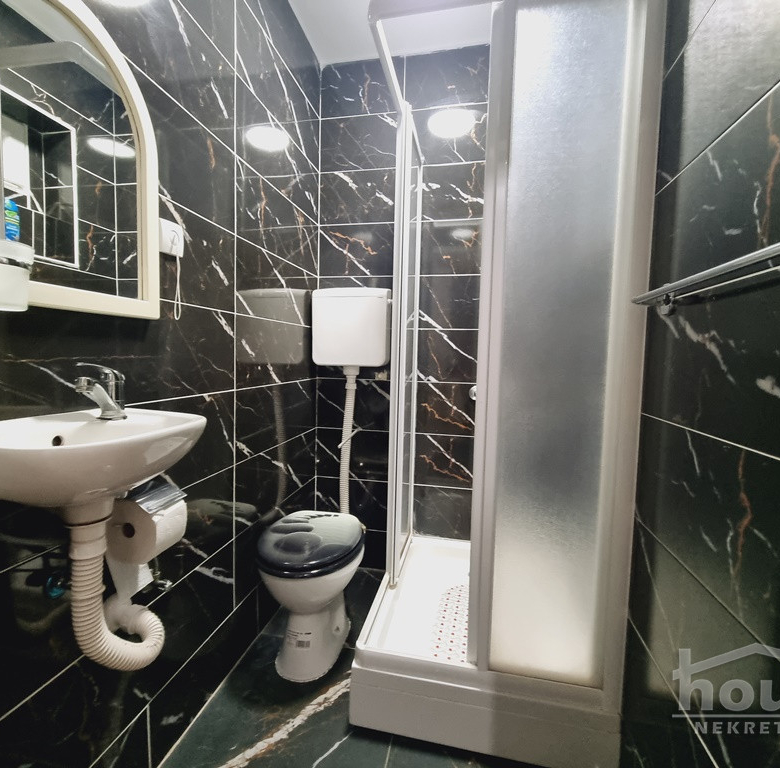 Stan Prodaja Novi Sad  78 m2