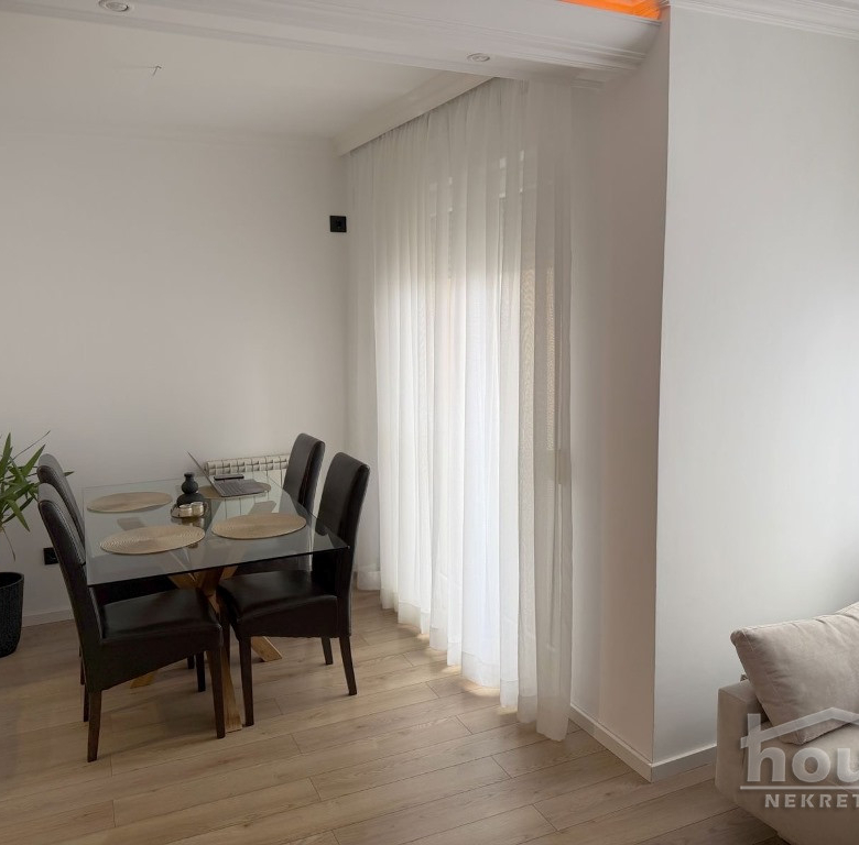 Stan Prodaja Novi Sad  83 m2