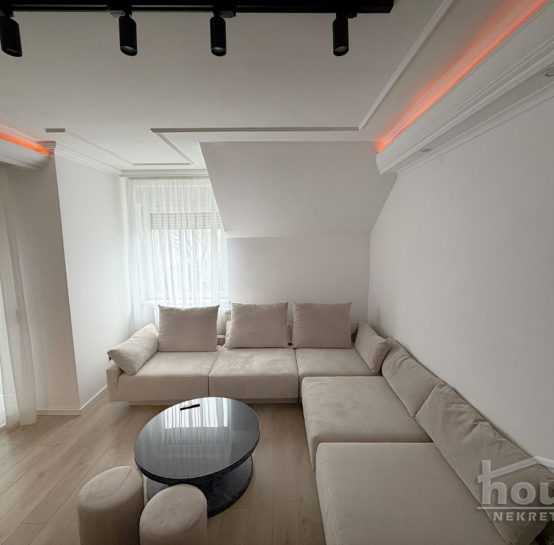 Stan Prodaja Novi Sad  83 m2