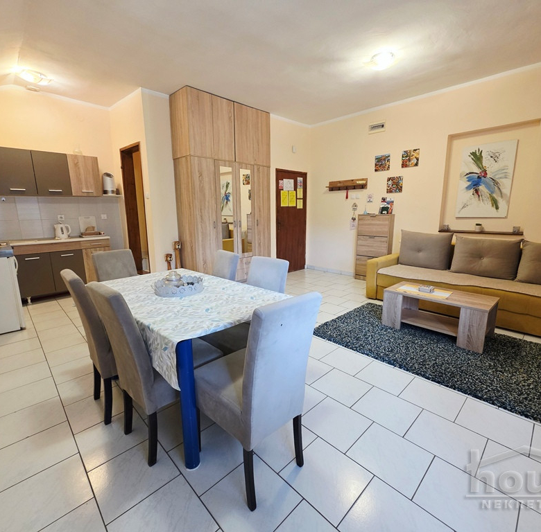 Stan Prodaja Novi Sad  50 m2