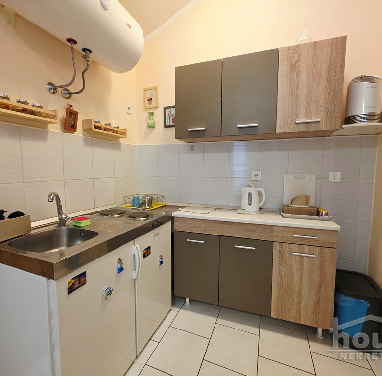 Stan Prodaja Novi Sad  50 m2