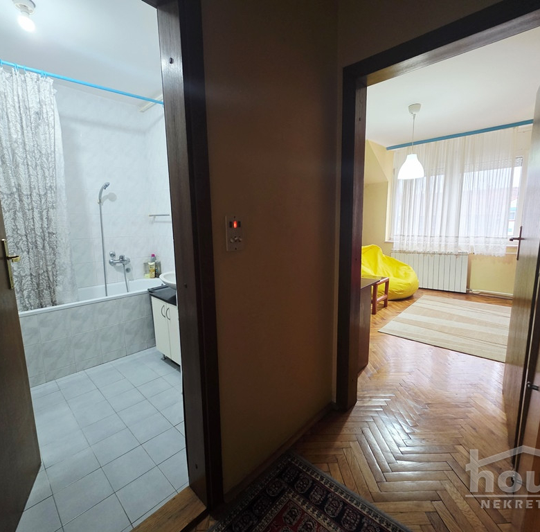 Stan Prodaja Novi Sad  79 m2