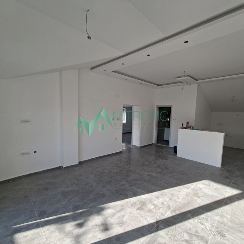 Stan Prodaja Novi Sad  80 m2