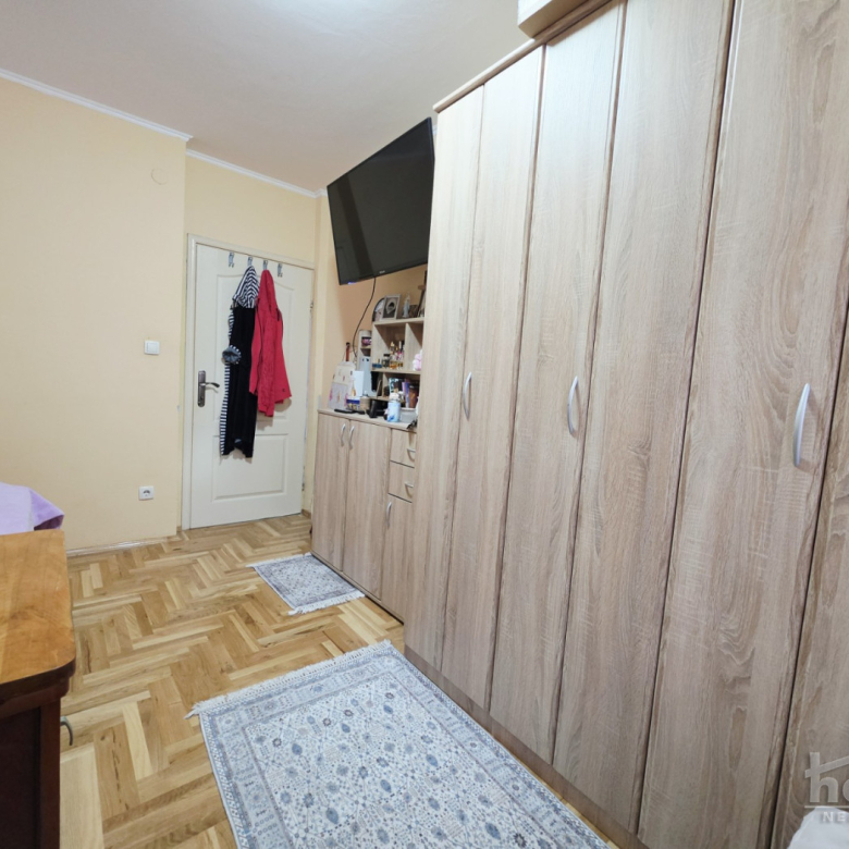 Stan Prodaja Novi Sad  57 m2