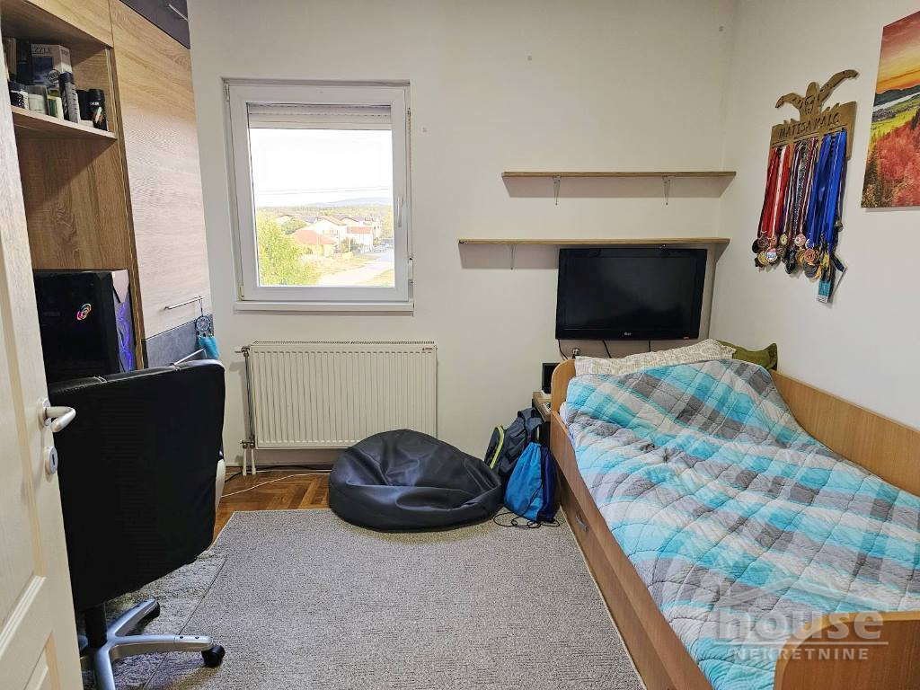 Trosoban stan na prodaju, Adice, Novi Sad, 69m², 2. sprat, 141.000 €