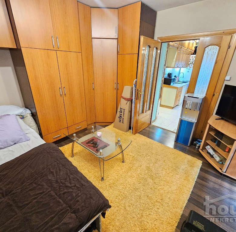 Stan Prodaja Novi Sad  65 m2