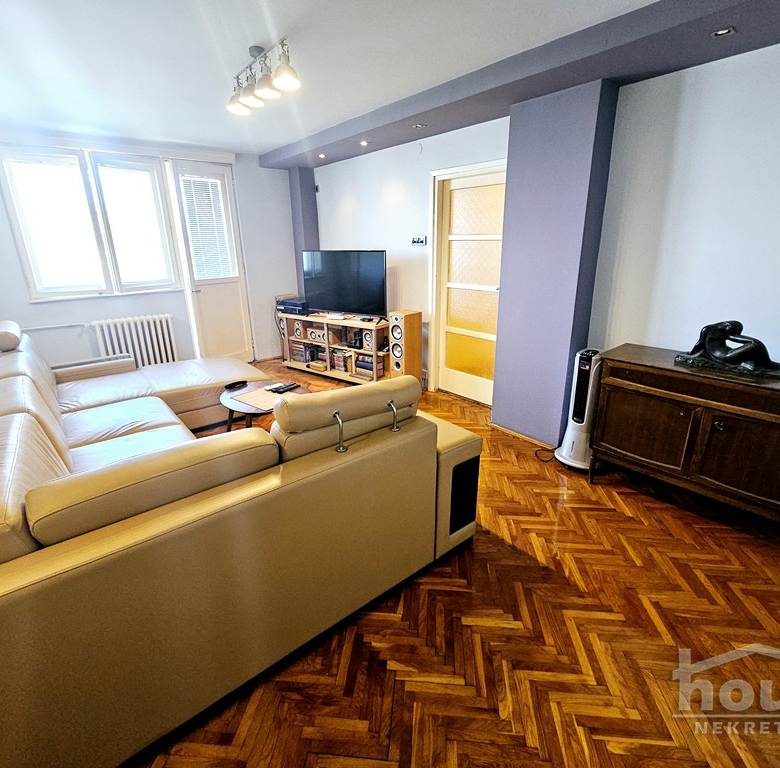 Stan Prodaja Novi Sad  66 m2