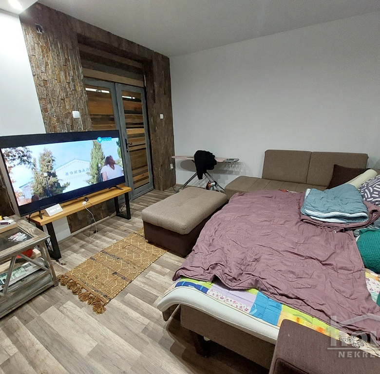 Stan Prodaja Novi Sad  56 m2