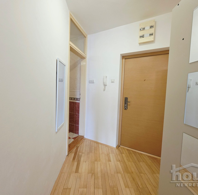 Stan Prodaja Novi Sad  48 m2