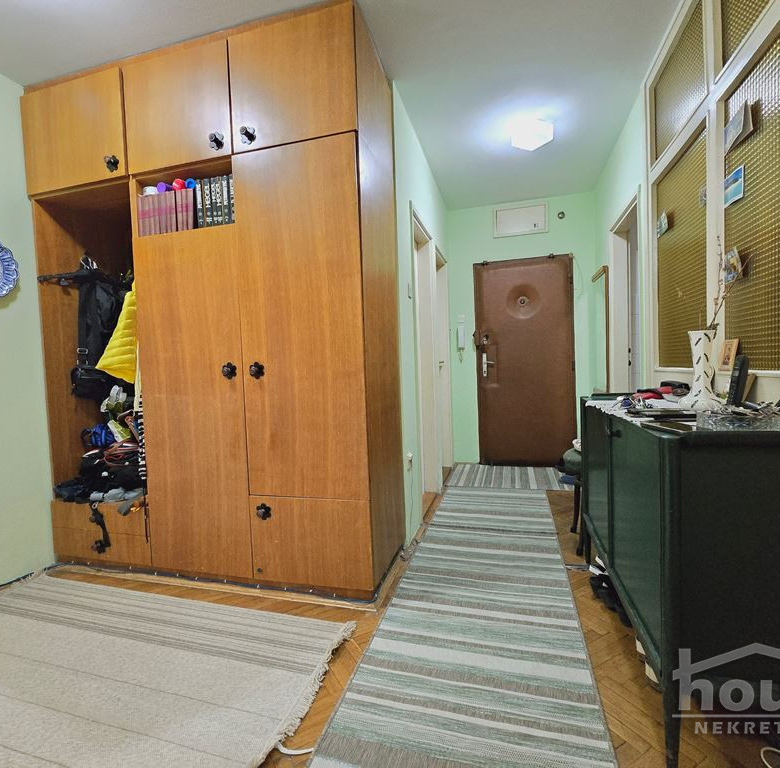 Stan Prodaja Novi Sad  86 m2