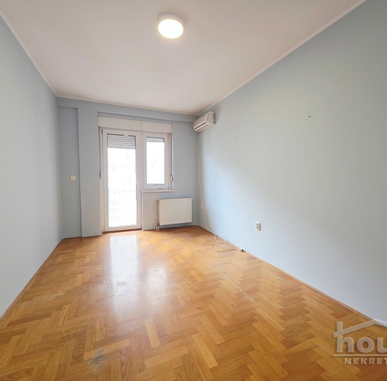 Stan Prodaja Novi Sad  78 m2