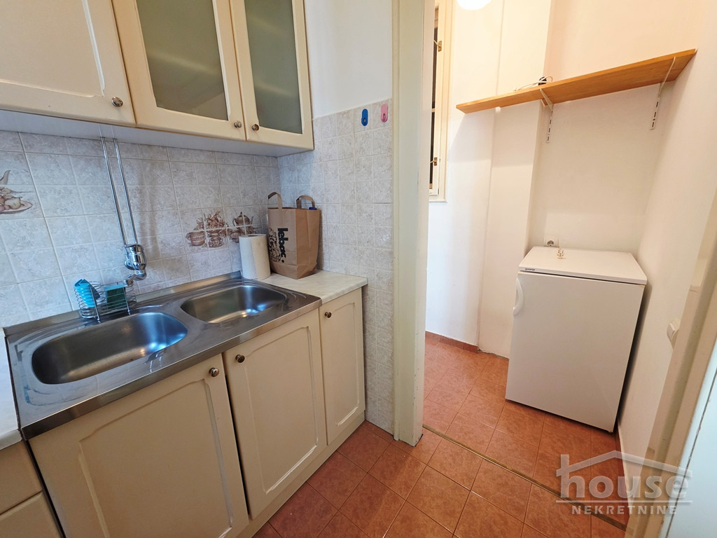 Stan Prodaja Novi Sad  72 m2
