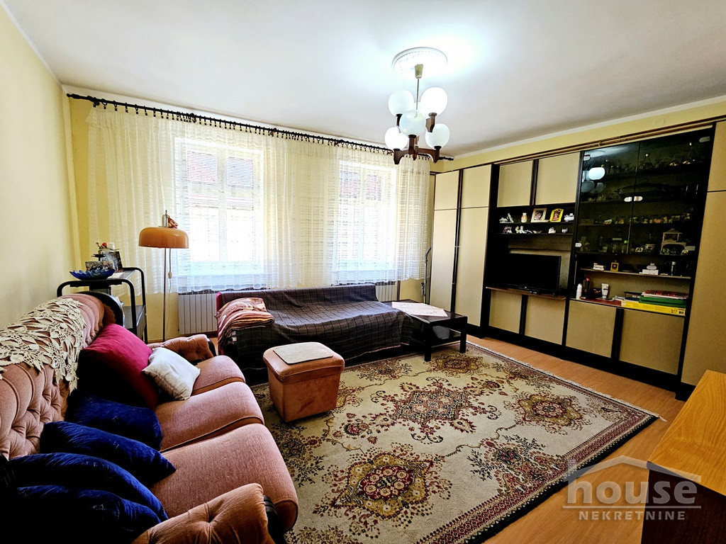 Trosoban stan na prodaju, Gradić, Novi Sad, 73m², 1. sprat, 150.000 €