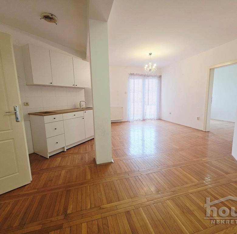 Stan Prodaja Novi Sad  70 m2