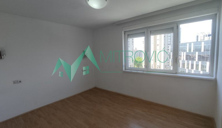 Stan Prodaja Novi Sad  64 m2