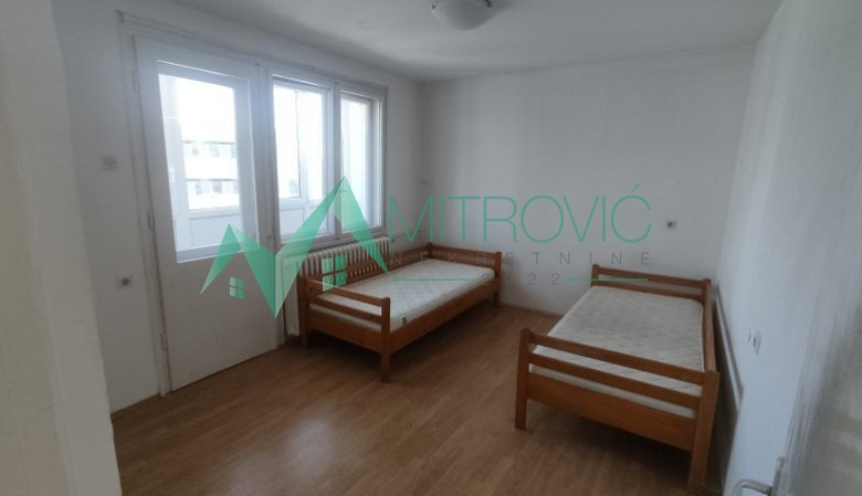 Stan Prodaja Novi Sad  64 m2