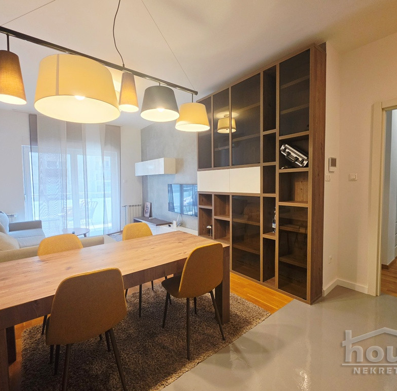 Stan Prodaja Novi Sad  78 m2