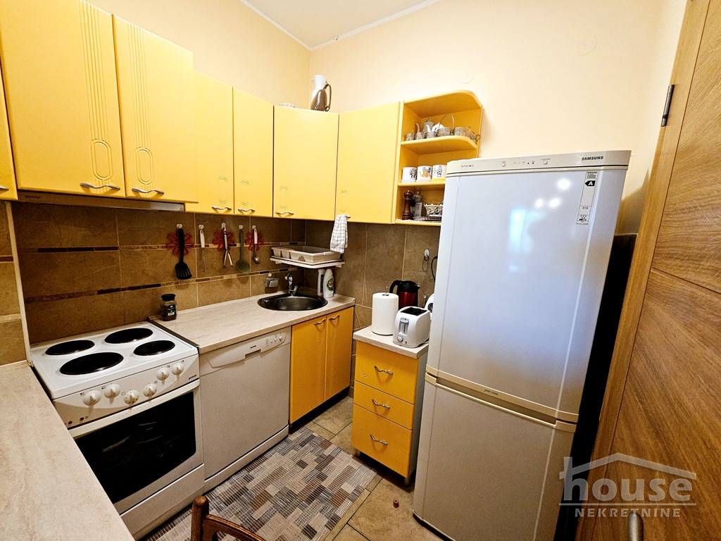 Stan Prodaja Novi Sad  90 m2