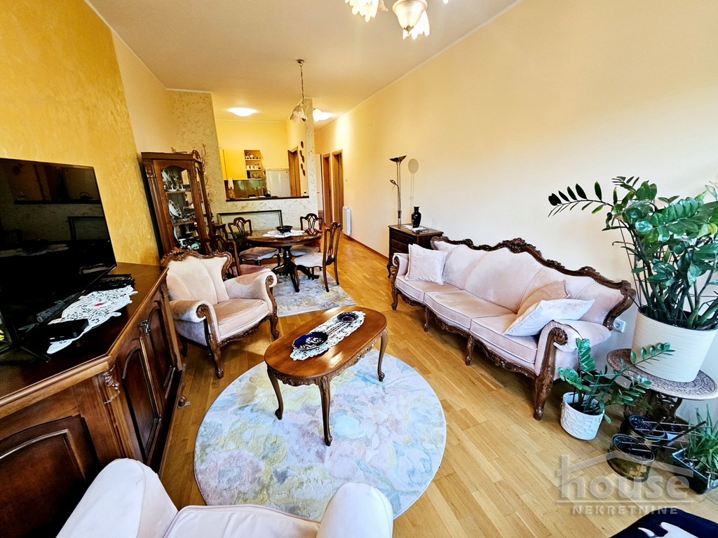 Stan Prodaja Novi Sad  90 m2