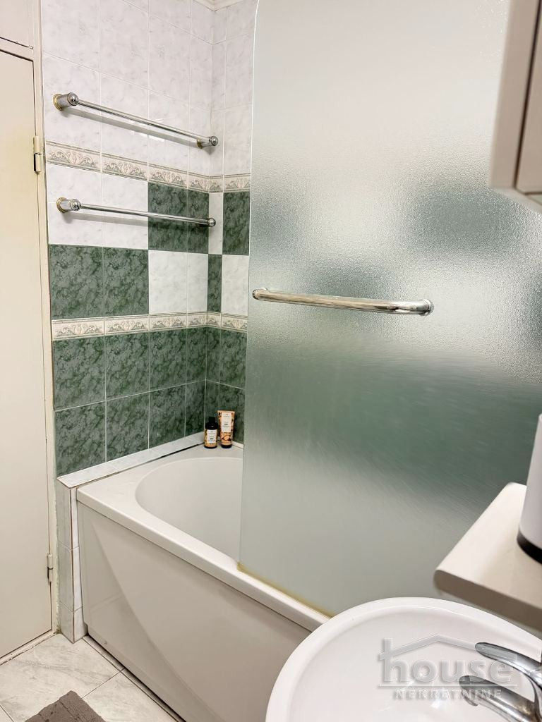 Trosoban stan na prodaju, Liman 4, Novi Sad, 78m², 3. sprat, 240.000 €