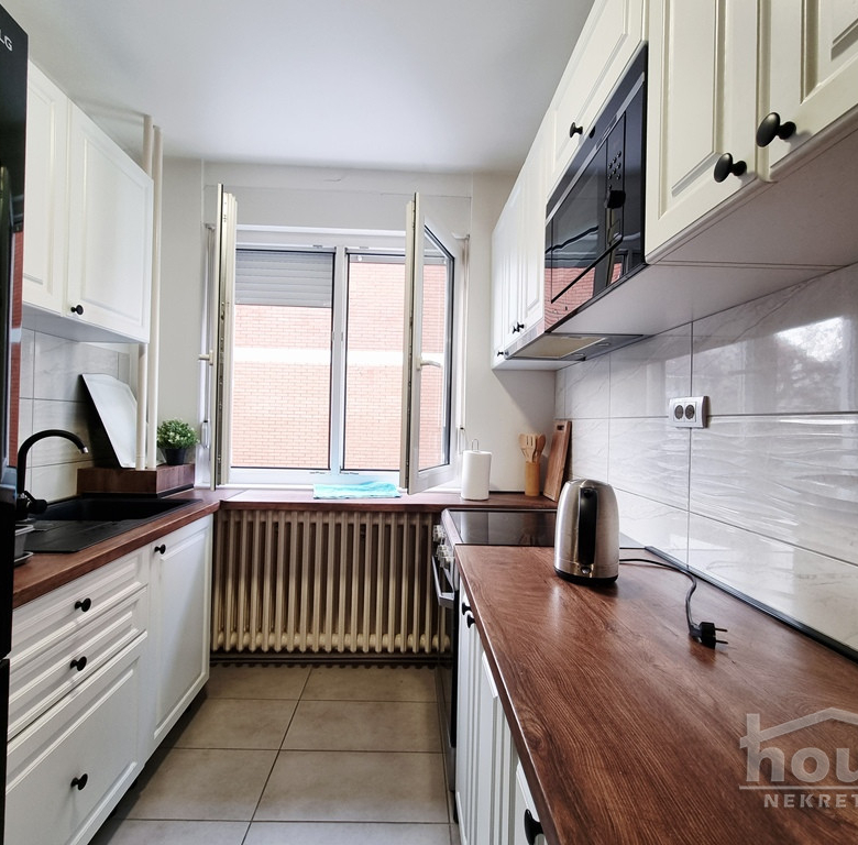 Stan Prodaja Novi Sad  55 m2