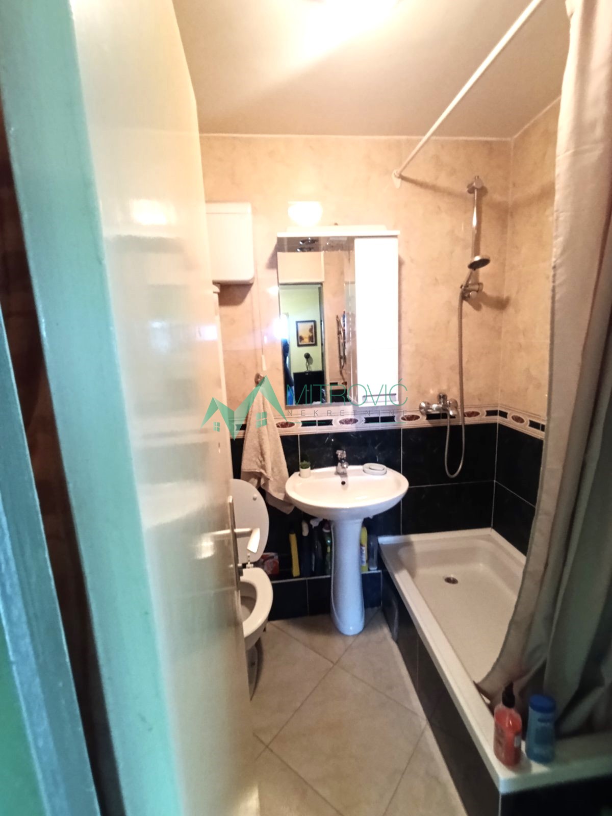 stanovi-3-re-novo-naselje-ns-1004068-qgav6 Trosoban stan na prodaju, Novo Naselje, Novi Sad, 78m², 195.700 €