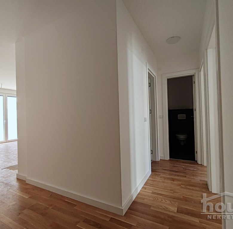 Stan Prodaja Novi Sad  63 m2