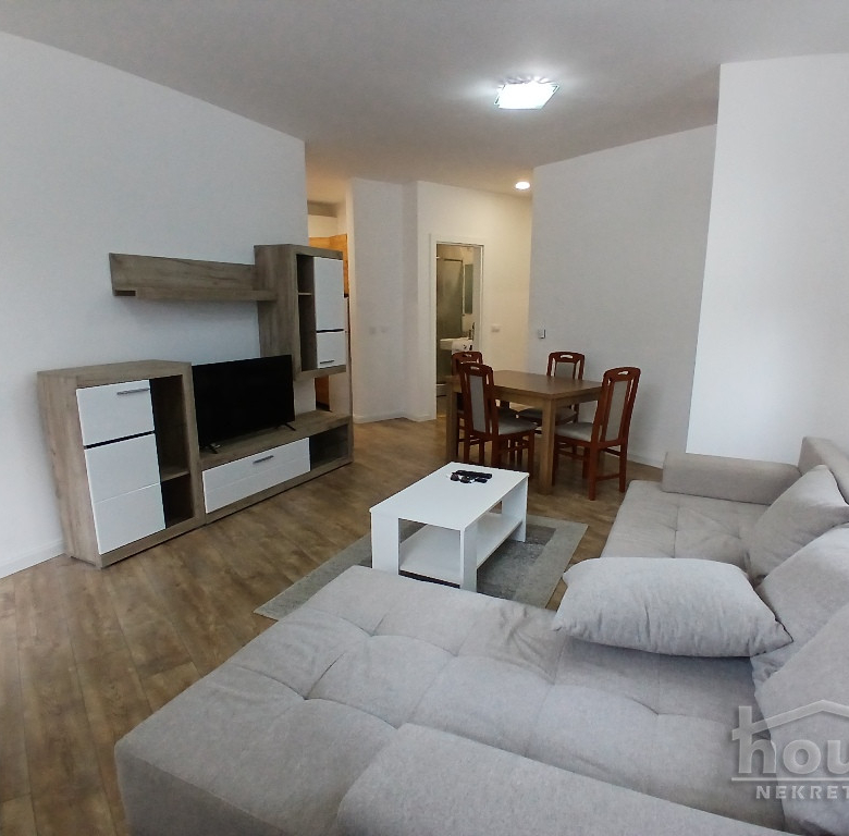 Stan Prodaja Novi Sad  57 m2