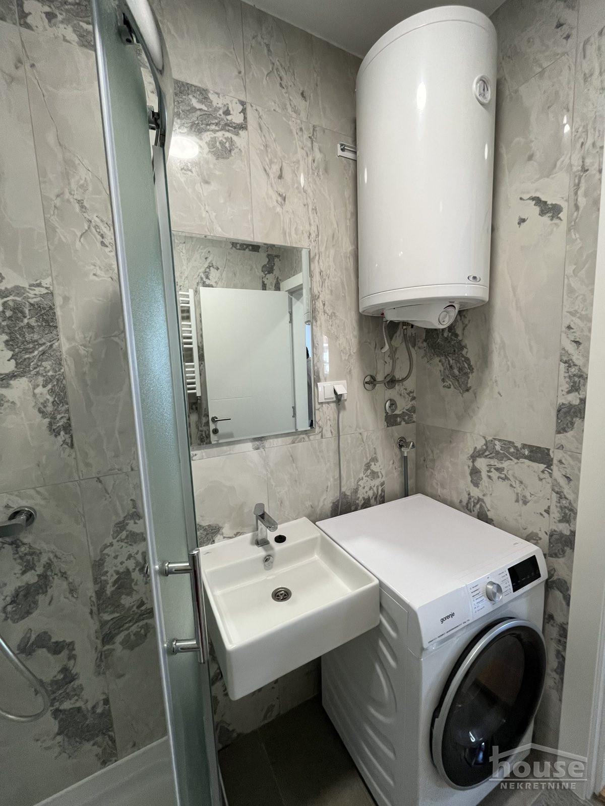 stanovi-3-re-sajam-1100899-raf4r Trosoban stan na prodaju, Sajmište, Novi Sad, 57m², 2. sprat, 182.400 €