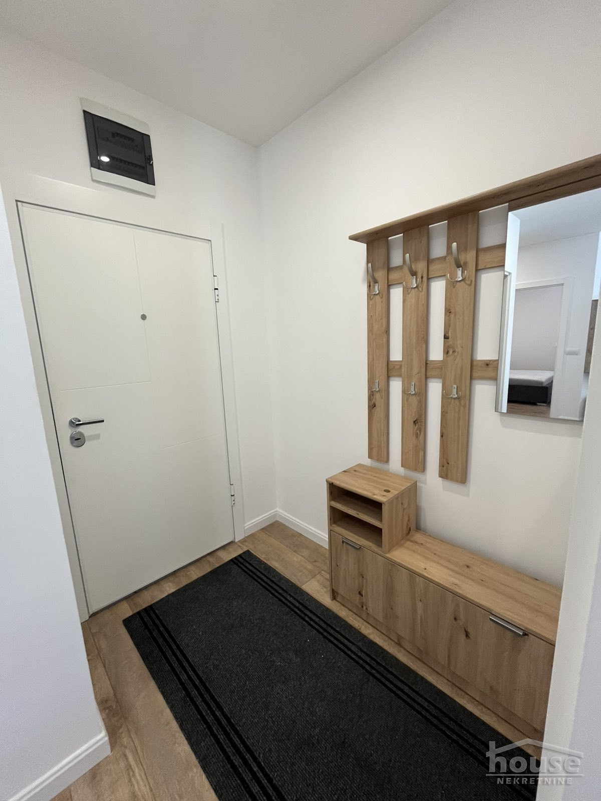 stanovi-3-re-sajam-1100899-vvurn Trosoban stan na prodaju, Sajmište, Novi Sad, 57m², 2. sprat, 182.400 €