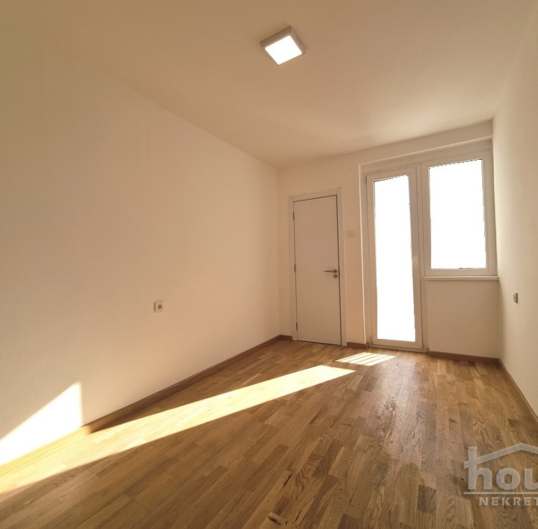 Stan Prodaja Novi Sad  54 m2