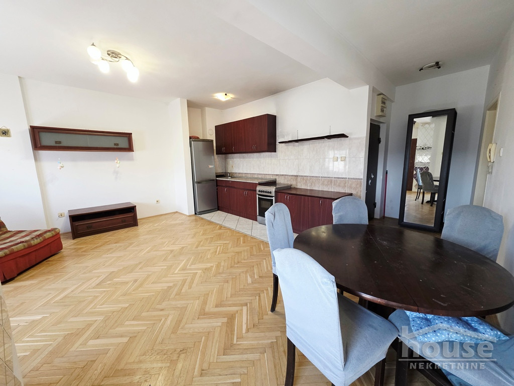 Stan Prodaja Novi Sad  61 m2