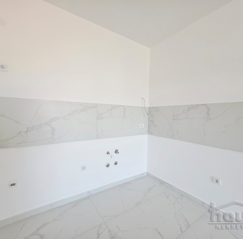 Stan Prodaja Novi Sad  65 m2