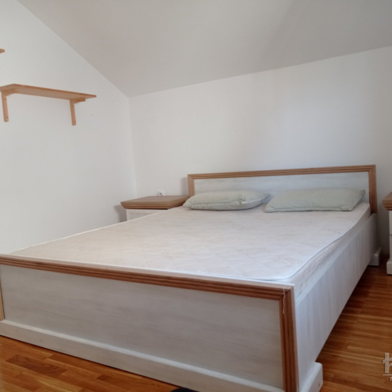 Stan Prodaja Novi Sad  66 m2
