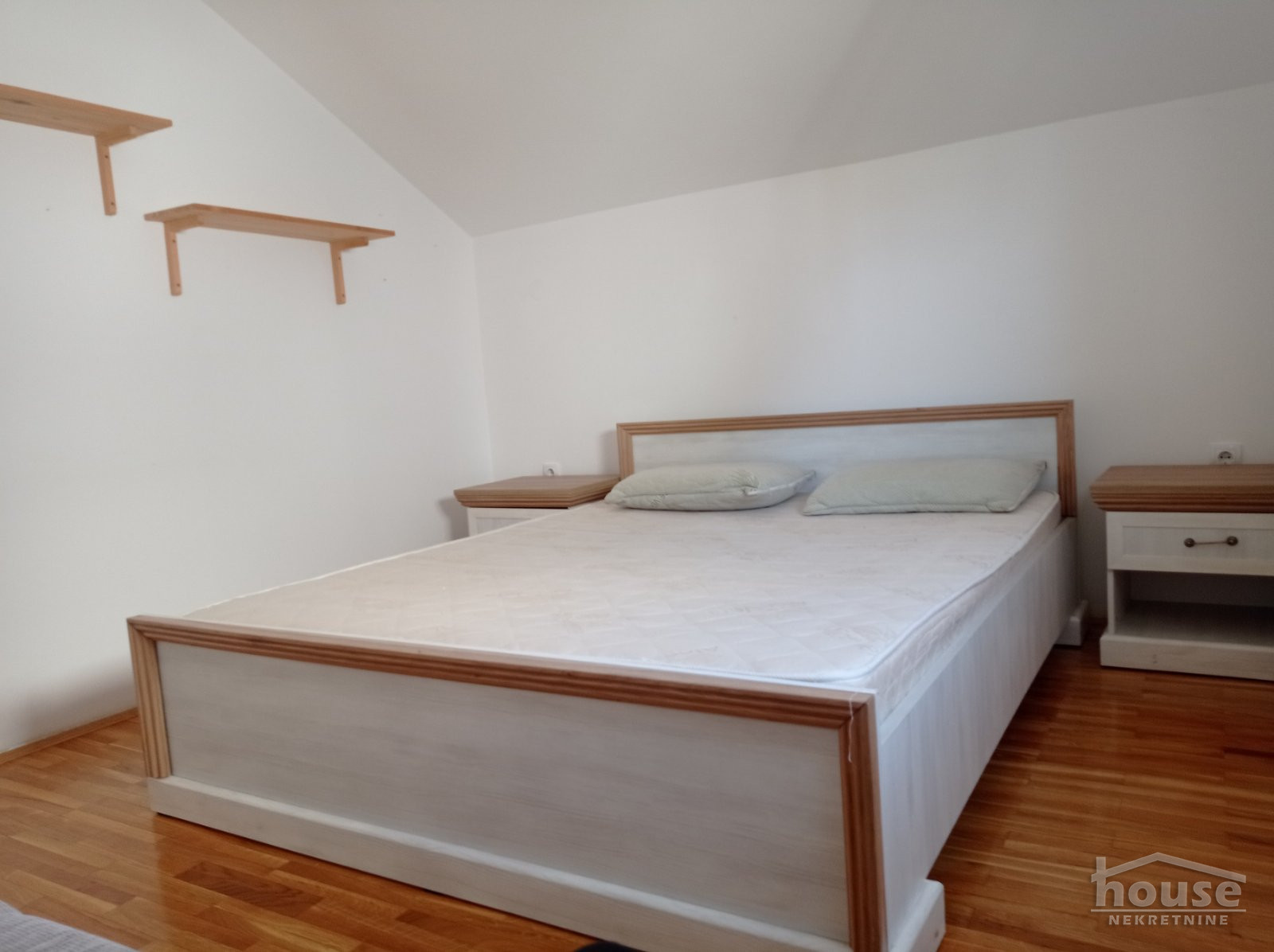 Stan Prodaja Novi Sad  66 m2