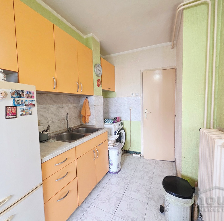 Stan Prodaja Novi Sad  70 m2