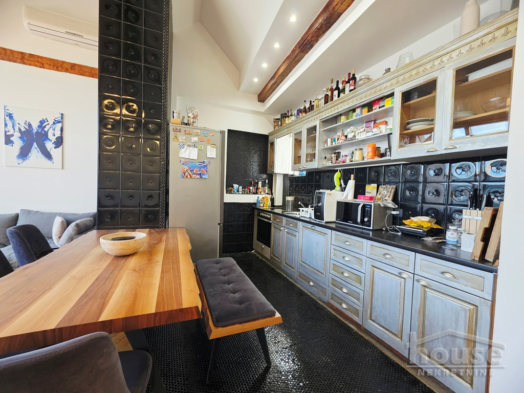 stanovi-3-sa-centar-1064084-gdaja Trosoban stan na prodaju, Centar, Novi Sad, 134m², 450.000 €