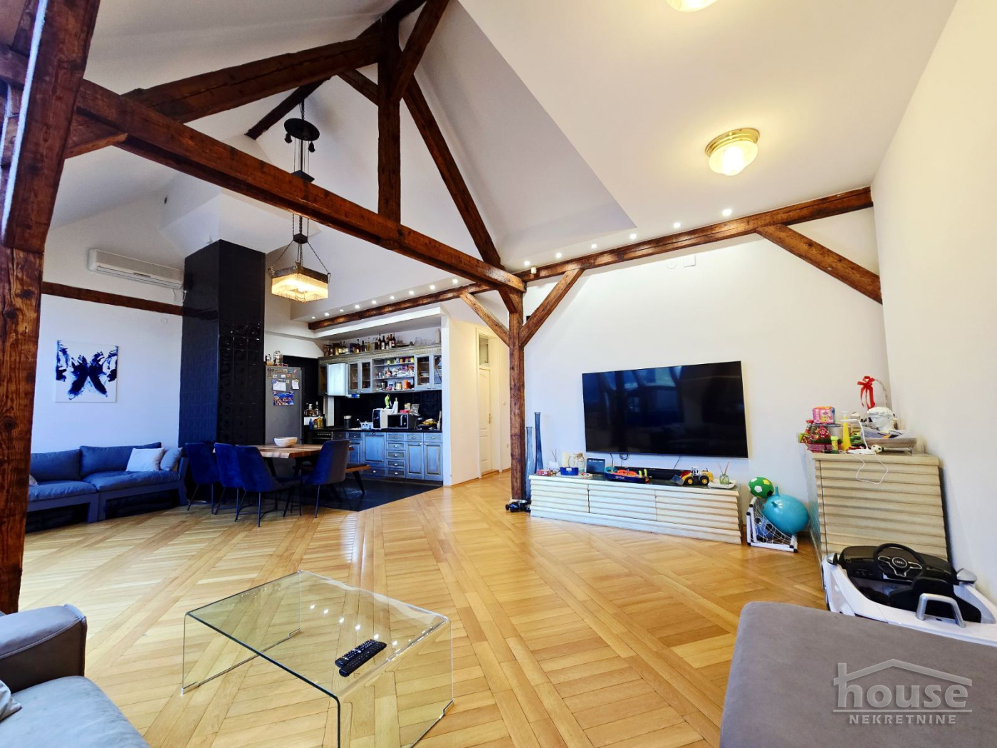 stanovi-3-sa-centar-1064084-ie1fx Trosoban stan na prodaju, Centar, Novi Sad, 134m², 450.000 €
