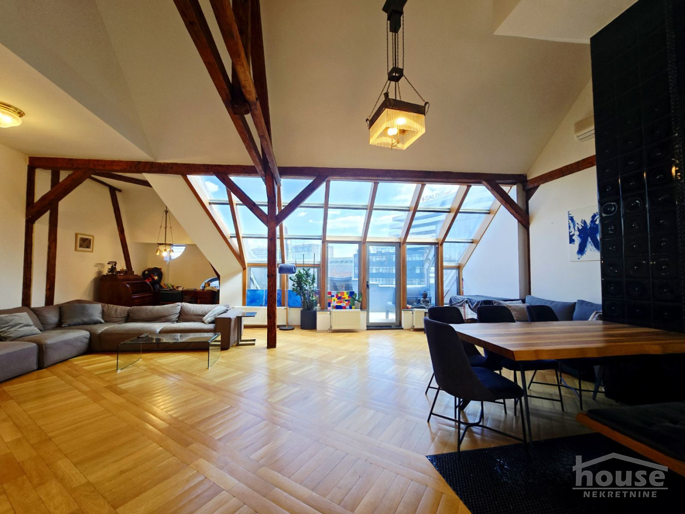 stanovi-3-sa-centar-1064084-kfg5l Trosoban stan na prodaju, Centar, Novi Sad, 134m², 450.000 €