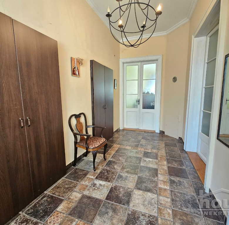Stan Prodaja Novi Sad  88 m2