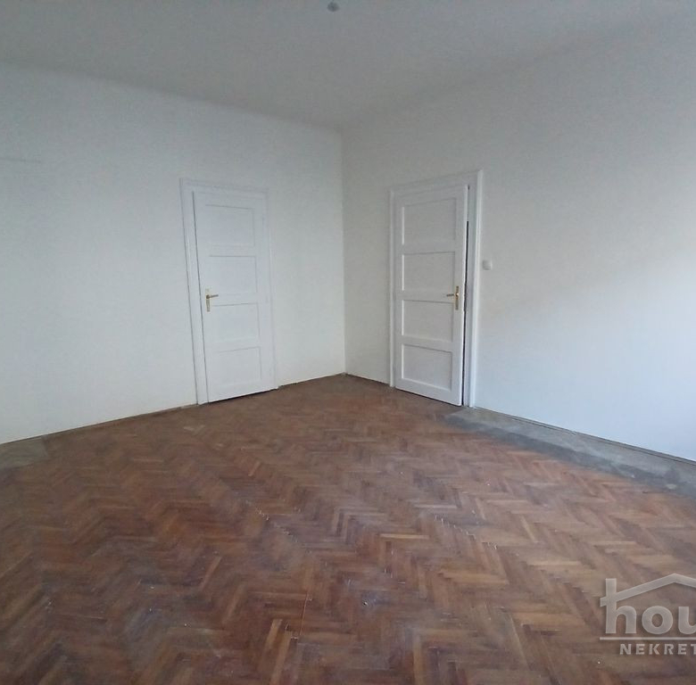Stan Prodaja Novi Sad  77 m2