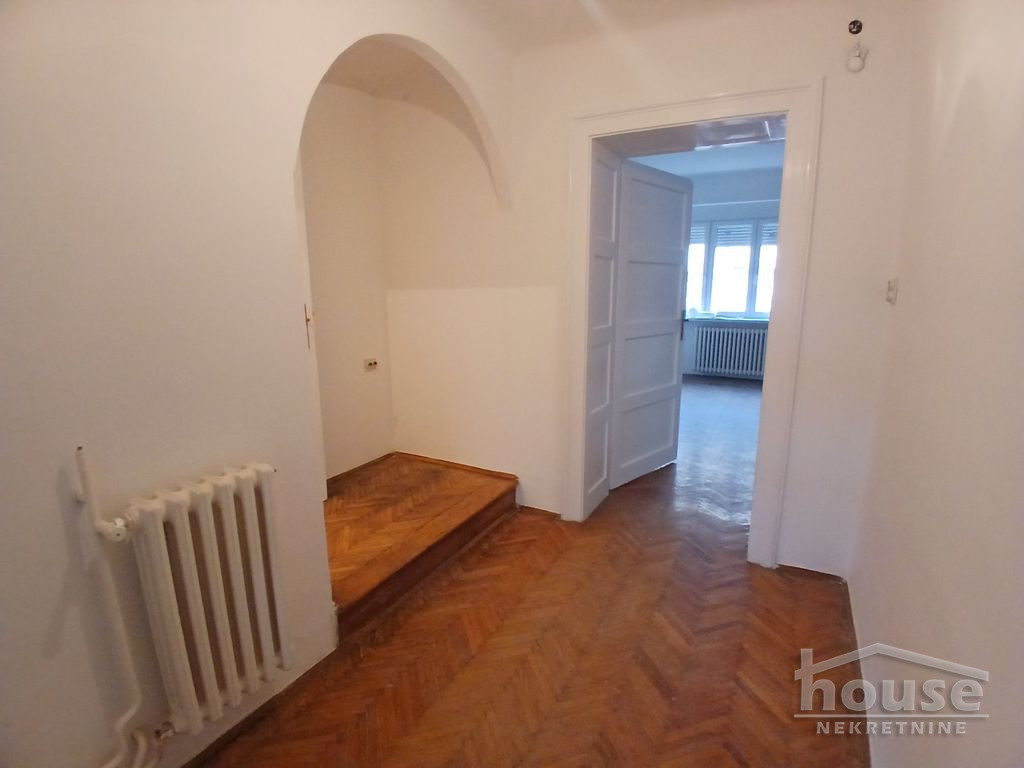 Stan Prodaja Novi Sad  77 m2