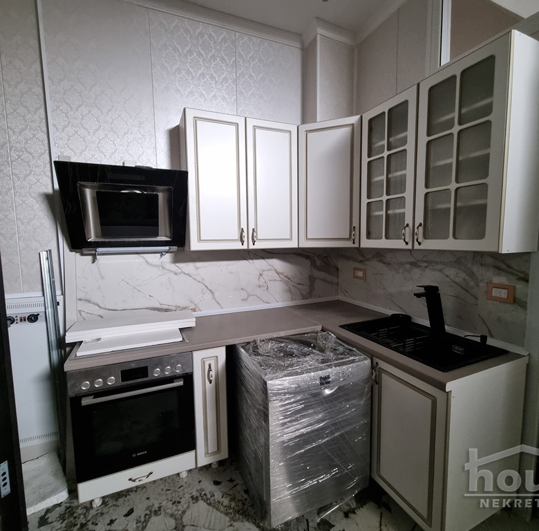Stan Prodaja Novi Sad  103 m2