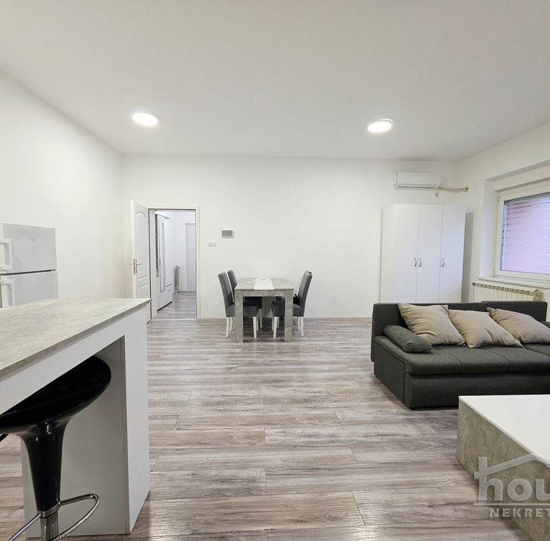 Stan Prodaja Novi Sad  71 m2