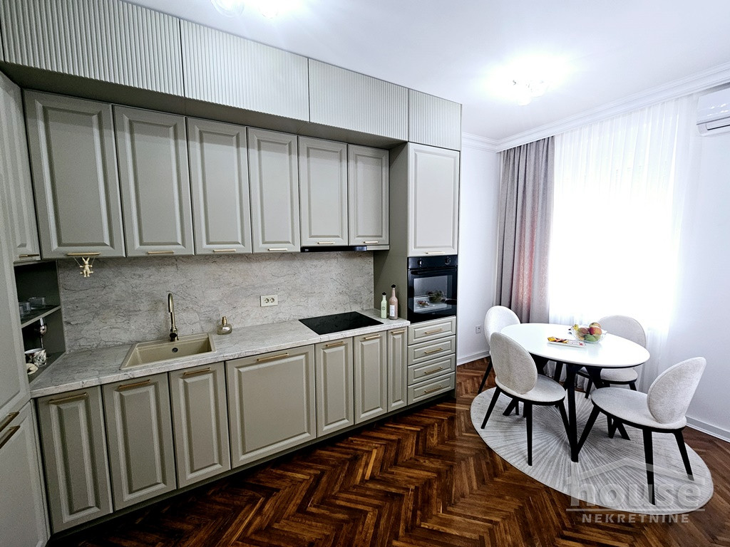 Stan Prodaja Novi Sad  78 m2
