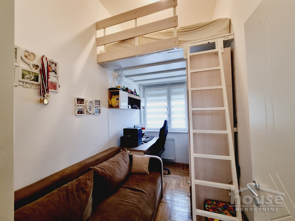 Trosoban stan na prodaju, Socijalno, Novi Sad, 91m², 178.000 €