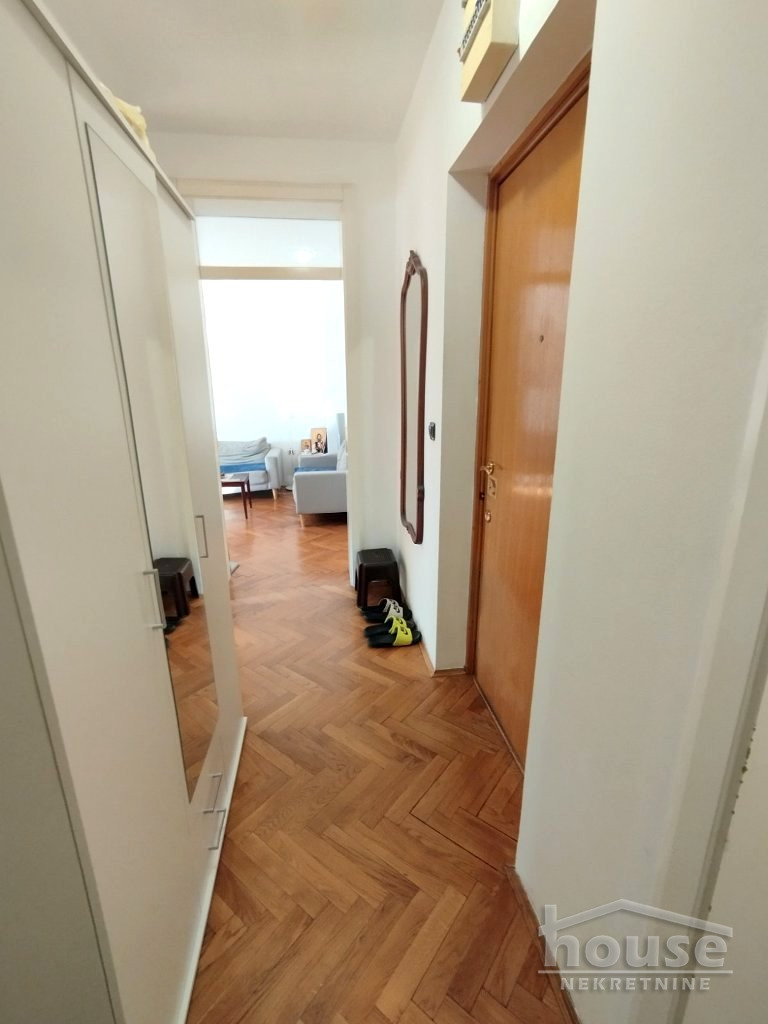 Stan Prodaja Novi Sad  77 m2